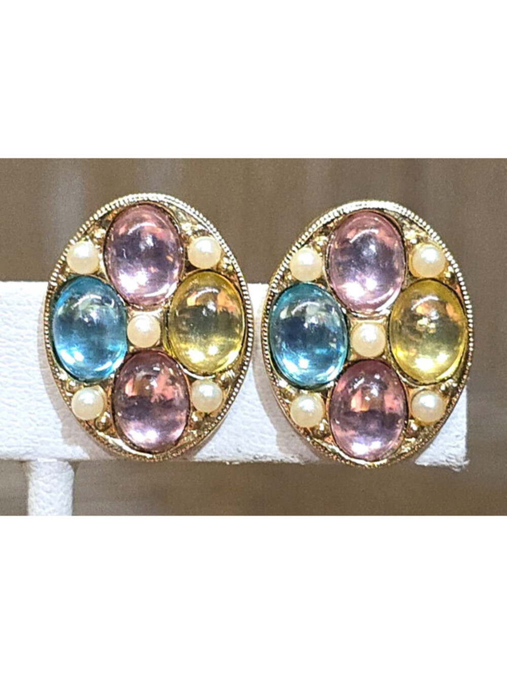 Vintage 1928 Moonglow Cabochon Earrings Pierced